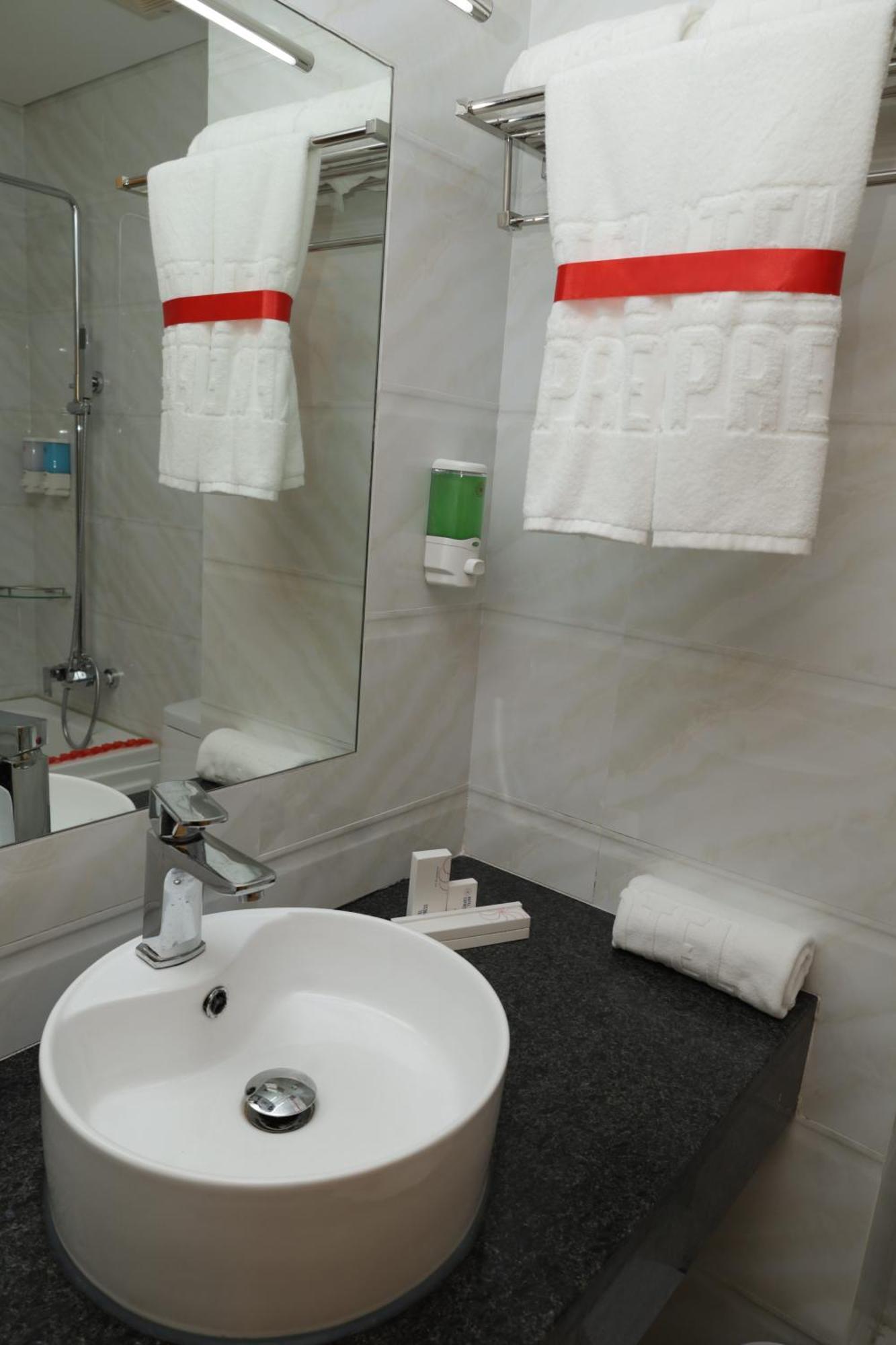 Hotel Express Luanda Luaran gambar