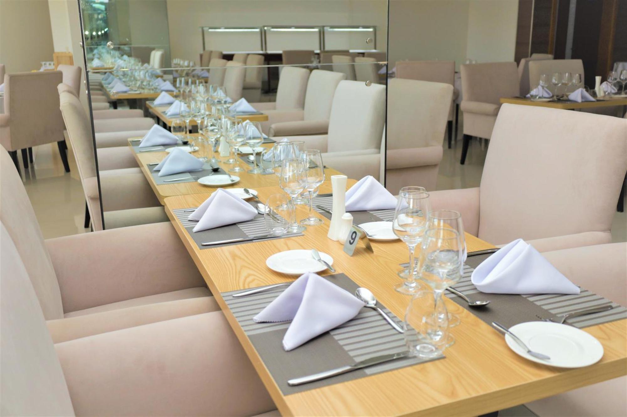 Hotel Express Luanda Luaran gambar