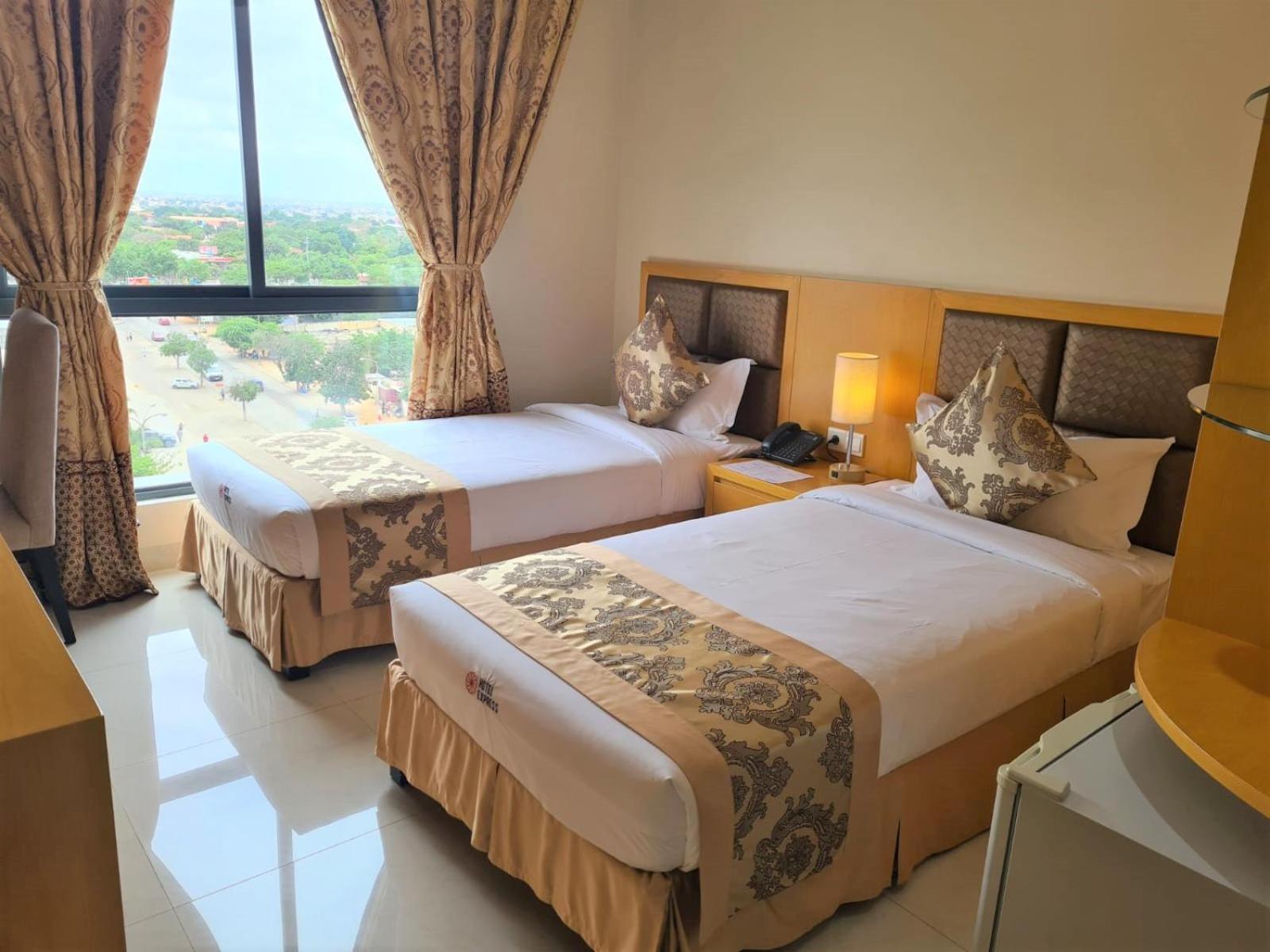 Hotel Express Luanda Luaran gambar