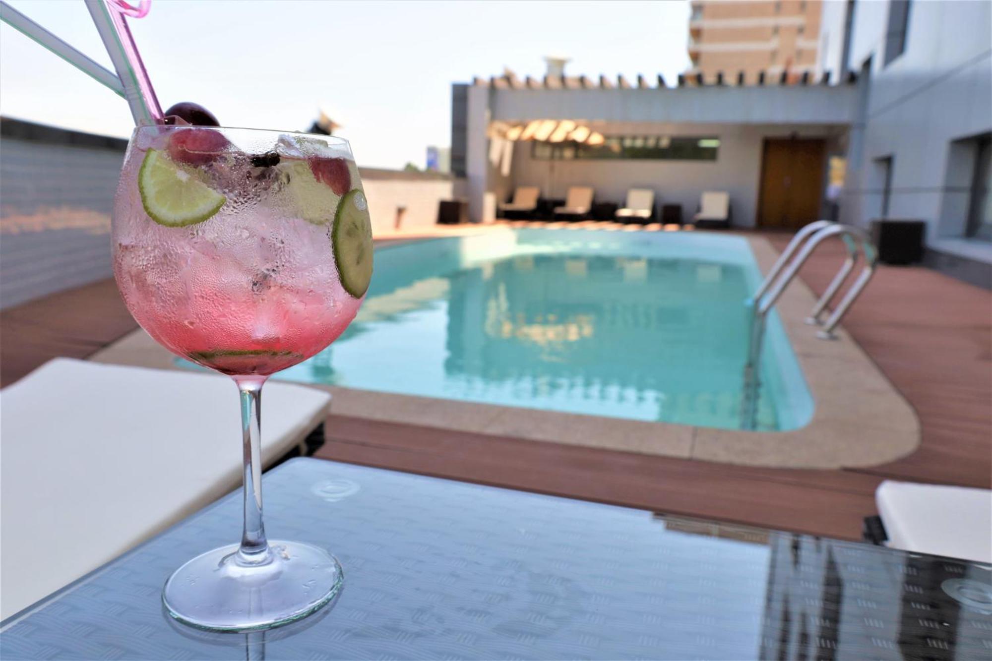 Hotel Express Luanda Luaran gambar