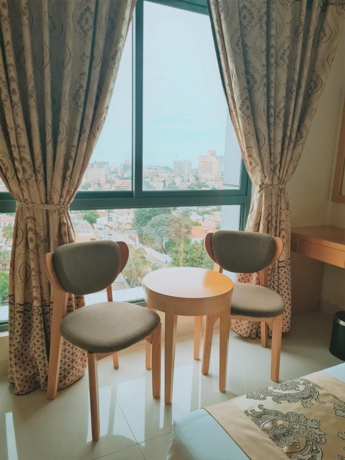 Hotel Express Luanda Luaran gambar