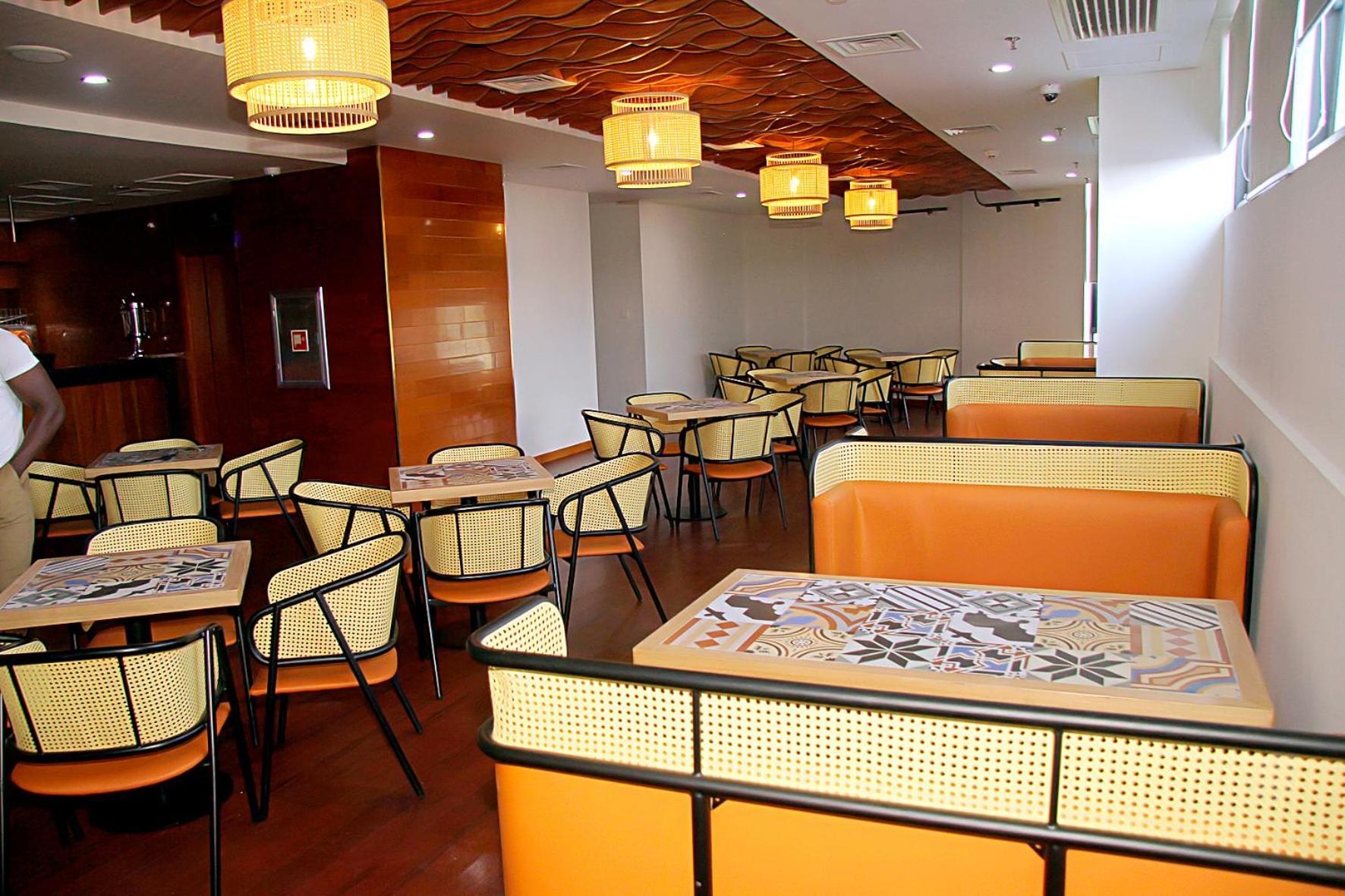 Hotel Express Luanda Luaran gambar