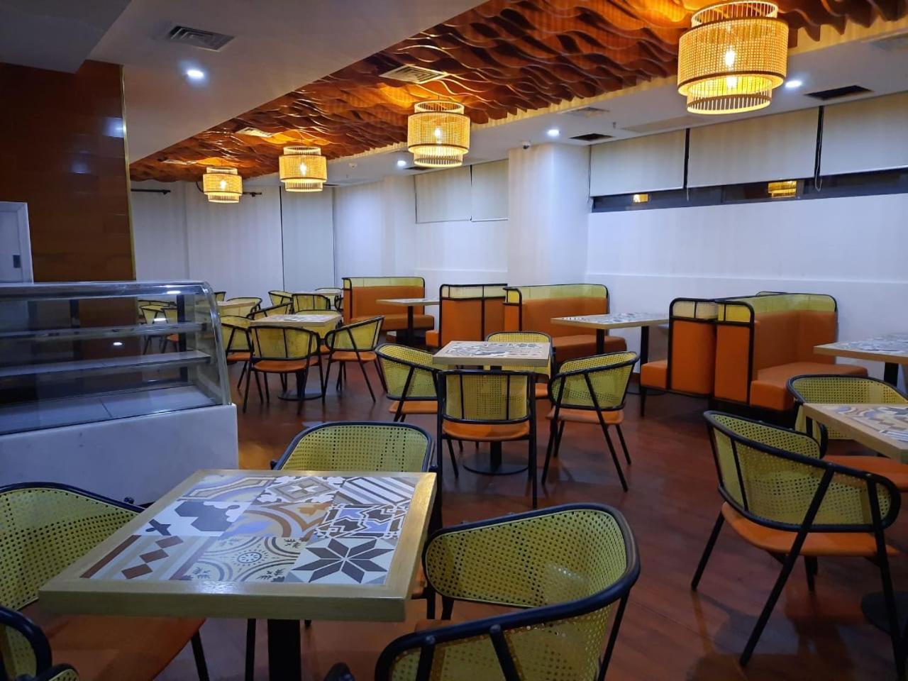 Hotel Express Luanda Luaran gambar